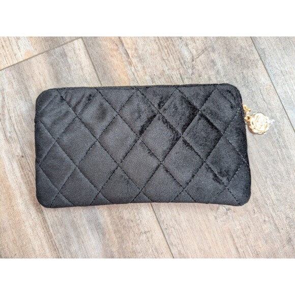 CHANEL Makeup GWP Quilted Cosmetic Pouch With Gold CC Zipper Box VIP Novelty - Picture 4 of 4